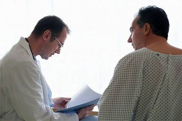 The doctor prescribes prostatitis treatment to the patient
